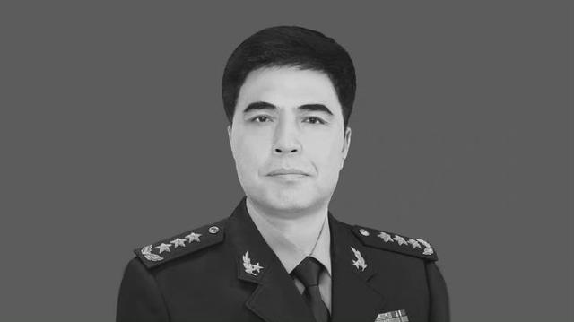 张旭东上将逝世#天妒英才,一路走好[蜡烛]