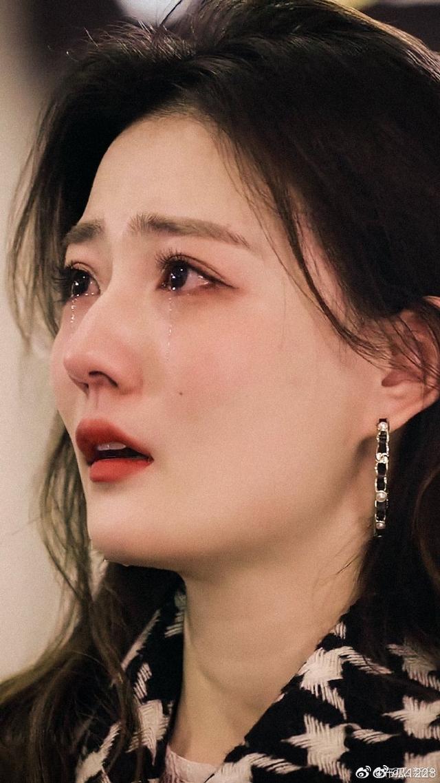 徐璐琼瑶式落泪#琼瑶式落泪是指哭的美吗,看图片的确蛮美的.