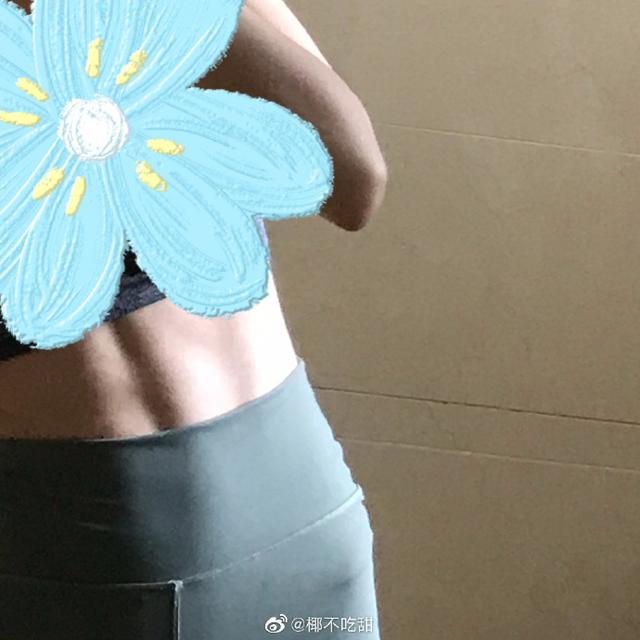 女生拥有腹肌是种什么体验#想邀请所有人摸一摸的体验(不是)