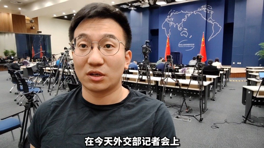 中国从未邀请美国政客出席北京冬奥# 在今天的外交部记者会上,有记者