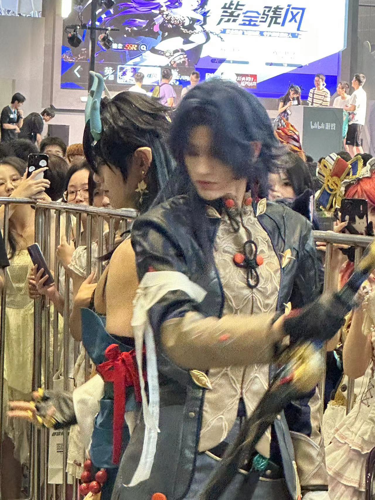 卡琳娜cos刃